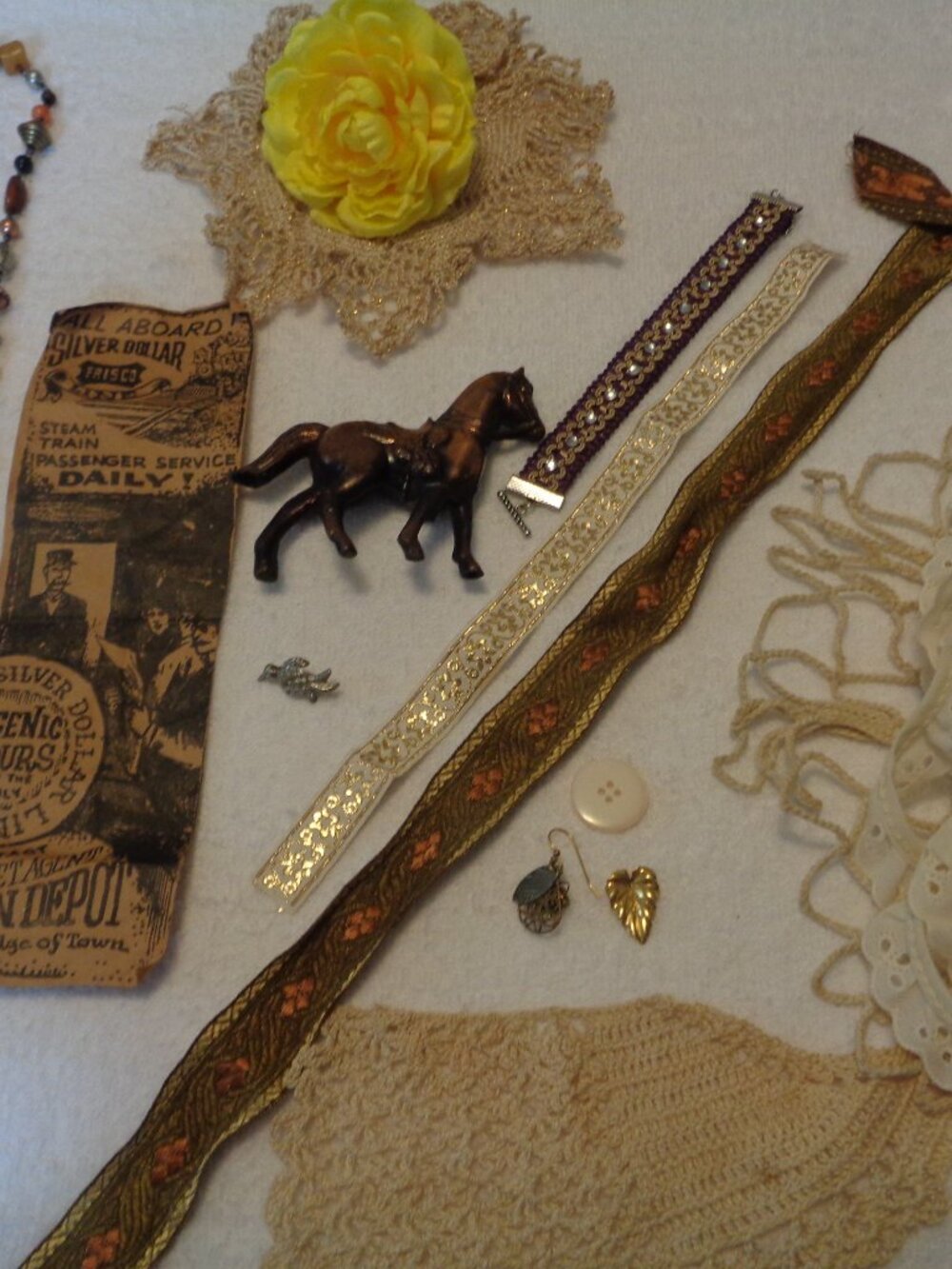 VINTAGE METAL HORSE OLD DOILYS LACE & RIBBON PLUS JEWELRY PARTS LOT
